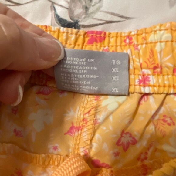 Columbia Women’s Casual Summer Shorts - Picture 6 of 7